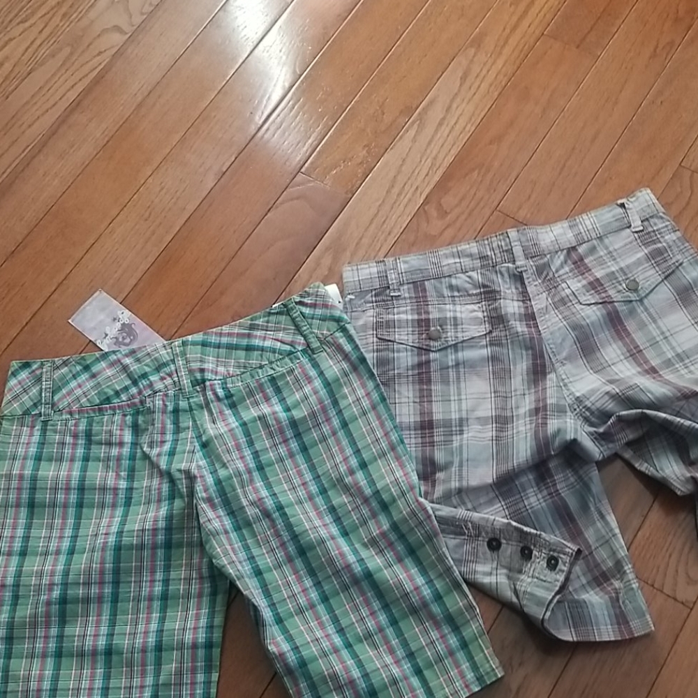Shorts - Picture 4 of 4